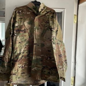 Army combat Camo jacket large xlong